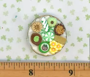 Casa de Muñecas Miniatura Pequeño VIDRIO Plato de Sue Galletas Día de San Patricio # 358 - Imagen 1 de 2