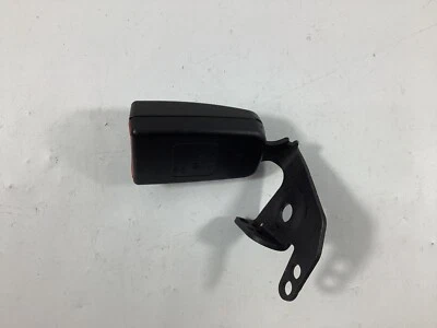 Mercedes Benz C300 2011-2015 hebilla de cinturón de seguridad trasero izquierdo negro A2048602769 OEM. Foto 1 de 4