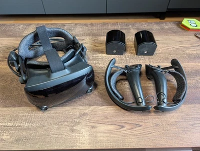Valve Index PC VR Headset Full Kit - Excellent Condition - Image 1 of 4