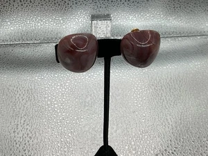 VTG PAT #29518654 GOLD TONE CHUNKY MOLDED PURPLE LUCITE CLIP/SCREW BACK EARRINGS - Picture 1 of 6