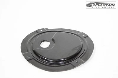 Chrysler Voyager 2020-2024 trasero izquierdo tanque de combustible bomba cubierta de acceso placa OEM Foto 1 de 4