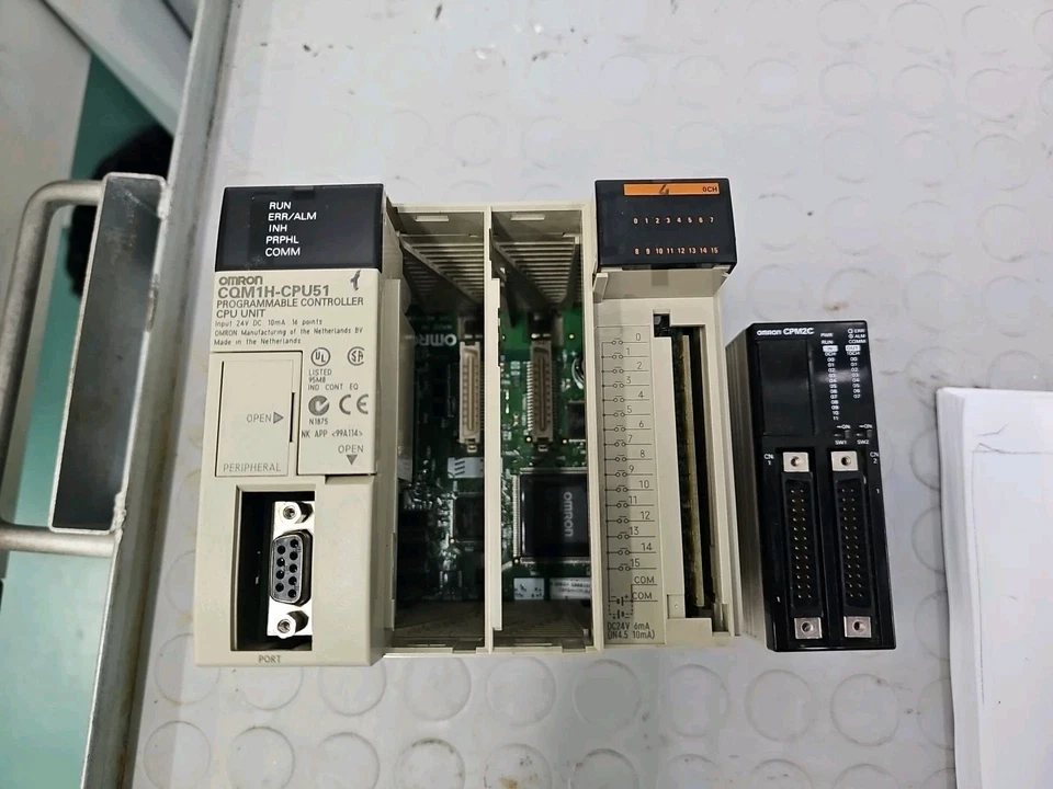 CQM1H-CPU51 Unita' centrale Omron Controller CPU Unit PLC Sysmac + CPM2C - Imagen 1 de 4