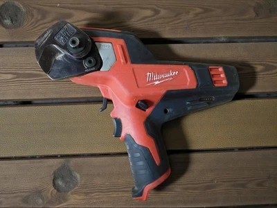 Milwaukee M12 600 MCM Cable Cutter - 2472-20 Tool Only - Image 1 of 4
