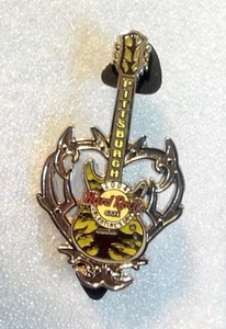 HARD ROCK CAFE 2004 PITTSBURGH VALENTINES DAY PIN LE300 - Picture 1 of 1