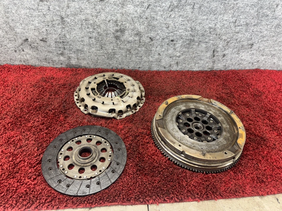 BMW E93 E92 E82 E60 F10 F30 F32 E89 N54 N55 MANUAL CLUTCH 21208631999 OEM 95K - Image 1 of 4