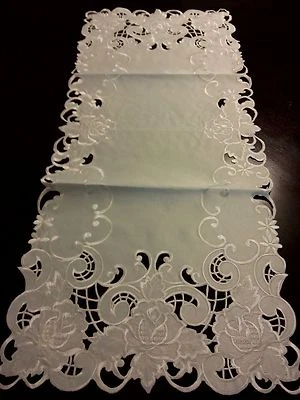 16x72"Embroidered Tablecloth White Hybrid Tea Rose Floral TableRunner Home Decor - Image 1 of 4