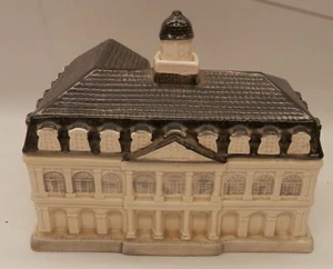 Penny Bank vintage ""Friends of The Cabildo"" ceramica New Orleans punto di riferimento LA - Foto 1 di 5