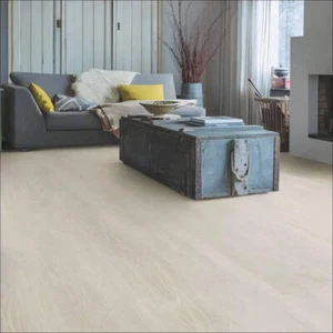 Quickstep Majestic Laminate Flooring Woodland Oak Light Grey - Picture 1 of 4