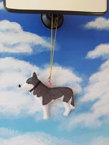 Grauer Husky Hund Auto Anhänger Rückspiegel hängend Ornament Auto Charm Geschenk - Bild 1 von 2