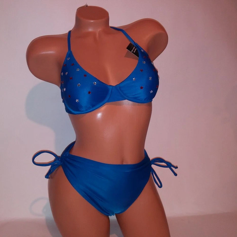 Bikini de natación No Boundaries pequeño superior e inferior azul con tachuelas estrellas brillantes acolchado y Foto 1 de 4