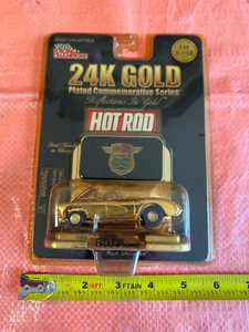 RACING CHAMPIONS 24K GOLD PLATED SERIES 1/64 HOT ROD MAGAZINE CORVETTE 1/9998 - Picture 1 of 6