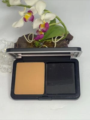 Make Up For Ever Matte Velvet Skin Blurring Powder Foundation - Y415 Almond -New - Image 1 of 4
