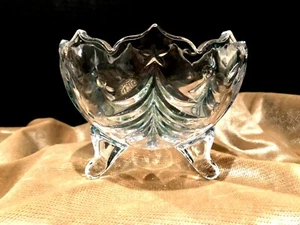 Scalloped Edges & Footed Mikasa Cut Crystal Candy Dish Christmas Tree Green - Picture 1 of 4