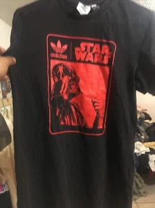 Adidas TREFOIL Star Wars Darth Vader T Shirt Mens Size Small - Picture 1 of 3