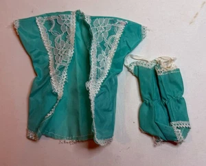 Barbie Puppenkleidung - Vintage Vinyl Dessous mit Morgenmantel - türkis - Bild 1 von 2
