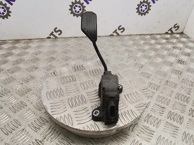 Toyota Yaris Throttle Accelerator Gas Pedal 2011-2019 MK3 XP130 78110-0D040 - Image 1 of 4