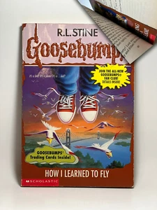 w/ BOOKMARK 1st Print #52 How I Learned To Fly Goosebumps Book R.L. Stine Series - Picture 1 of 23