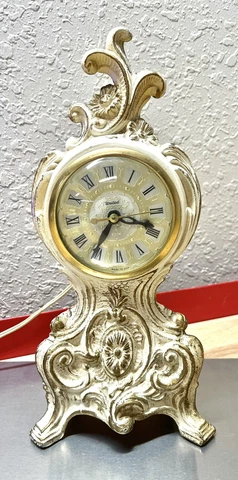 Vintage United Clock Electric Model 82 Cast Iron Brooklyn NY USA,  Works Fine Cover