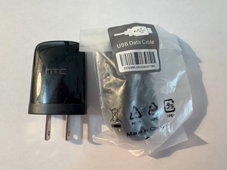 Wall Charger - HTC Micro-USB Cable and Fast Charging Block - 3' - Black Foto 1 de 1