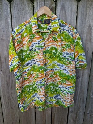 Camisa Hawaiana De Colección Roundy Bay Rayón Pequeña Pesca Tropical Verde Cuello Lazo Foto 1 de 4