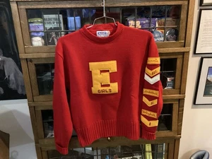 Maglione rosso vintage Elkhart, IN AMF "E" ragazza tennis/cerchio/pallavolo taglia 40 - cool - Foto 1 di 13