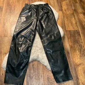 Pantalones de Cuero Wilson Negros Talla 10 Vintage Plisados Bolsillos Delanteros Moto Rectos L - Imagen 1 de 13