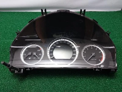 Mercedes-Benz C200 2011 grupos de instrumentos A 204 900 78 00 Foto 1 de 4