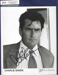 Charlie Sheen Autographed 8x10 B&W Photo Television Movie Star JSA COA - Picture 1 of 1