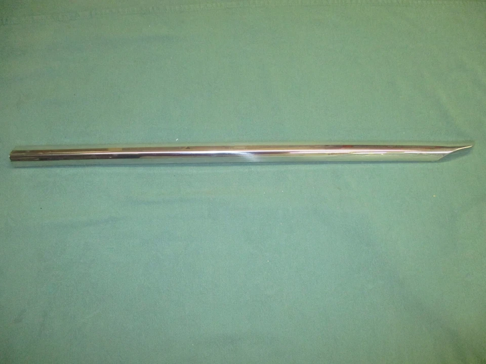 1955 - 56 Packard Patrician 后门成型 469363 NOS — 第 1/1 张图片