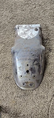 Guardabarros trasero Yamaha XV500 XV 500 1983 Virago OEM XJ550 5K5-21610-00-93 Foto 1 de 4