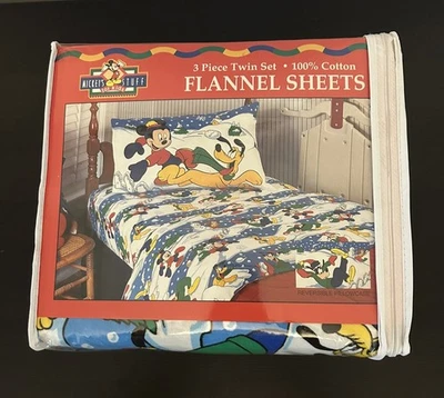 Mickey's Stuff for Kids 3 Pc Flannel Twin Sheet Set Mickey Pluto In The Snow NOS - Image 1 of 4
