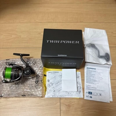 SHIMANO TWIN POWER C3000 335889 - Image 1 of 4