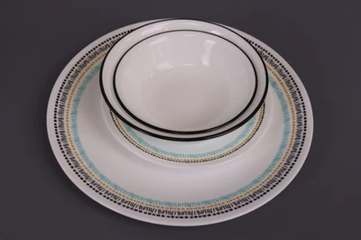 Juego de vajilla de cristal Corelle Paloma 16 piezas (servicio para 4) Foto 1 de 4