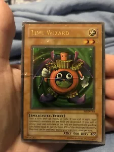 Yu-Gi-Oh! TCG Time Wizard Metal Raiders (edizione 25° anniversario) ultra rara - Foto 1 di 3