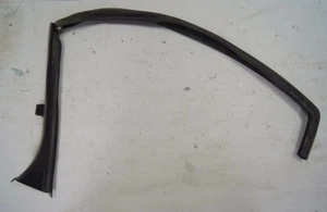 2004-2009 Cadillac XLR Right RH Weatherstrip Trim Used OEM 16531424 - Picture 1 of 6