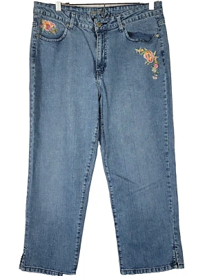 Kikit Jeans Women's Size 12 Blue Mid Rise Embroidered Straight Capri Denim Jeans - Image 1 of 4