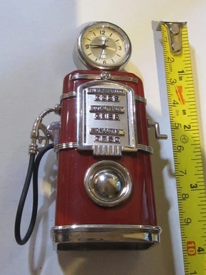 Mini reloj bomba de gas Timex coleccionable - plata y rojo Foto 1 de 4
