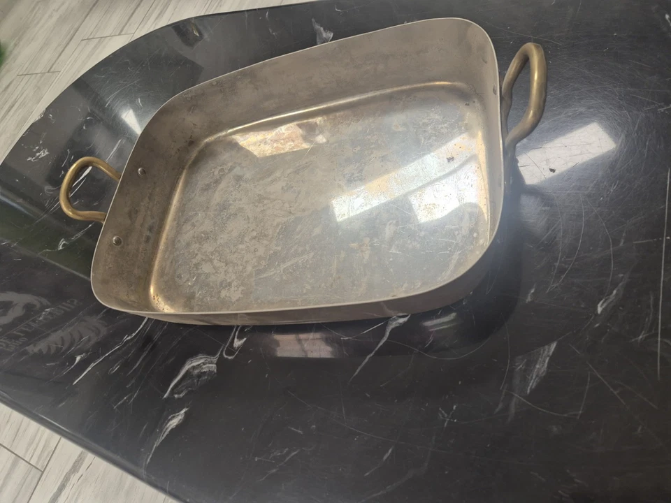 Teglia  Di Rame Con Maniglie Di Ottone 1900 - Immagine 1 di 3