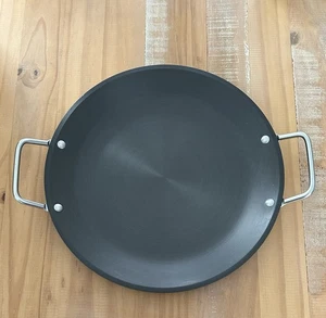 Calphalon Anodized Aluminum Non-Stick Skillet Griddle Pizza - NEW 1213 - 13” - Picture 1 of 6