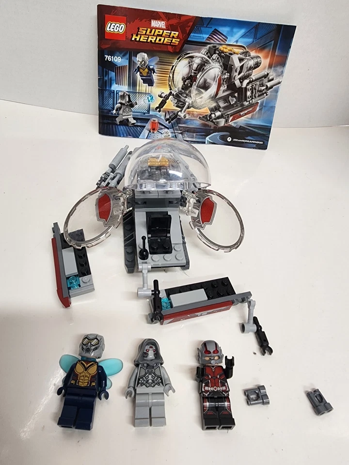 Incomplete LEGO Marvel: Quantum Realm Explorers (76109) With Minifigs - Image 1 of 4