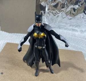 FIGURA DE ACCIÓN DC DIRECT BATGIRL ELSEWORLDS FINEST 7" - Imagen 1 de 15