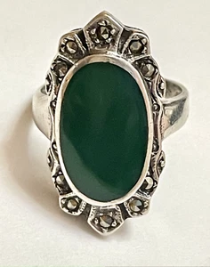 VINTAGE STERLING SILVER GREEN STONE MARCASITE ART DECO RING SZ 5 - Picture 1 of 7