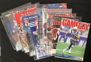 LOT-10 New England Patriots Official Team/Yearbooks/Game Day/Sports Illustrated - Picture 1 of 6