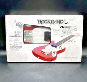 NUEVA Guitarra Mad Catz Rock Band 3 Wii-U Inalámbrica Fender Mustang Pro SU0-RB3 96563 - Imagen 1 de 6