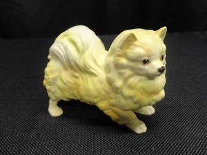 Estatuilla de perro Pomerania vintage de cerámica de Ucagco 2 hecha en Japón - Imagen 1 de 6