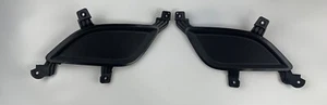 Front Bumper Fog Lamp Hole Cover Forte 2017-2018 OEM Left & Right Sides Bezel - Foto 1 di 3