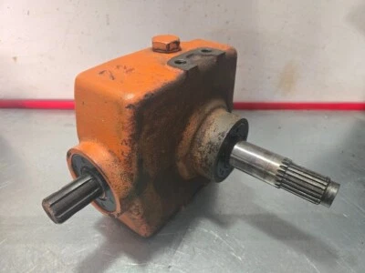 Caja de cambios cortacésped Kubota RC72-28 25 28 36 76550-99510 excelente forma restaurada Foto 1 de 4