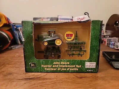 Trator e implementos John Deere ERTL 15375 (9320T, disco de asa, Mulch Master) 1/64 - Imagem 1 de 2