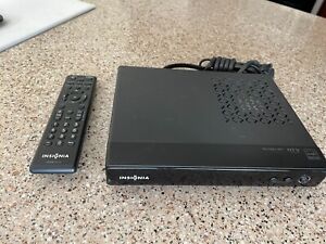 Insignia NS-DXA1-APT Analog to Digital TV Converter Box w/Remote & Cable
