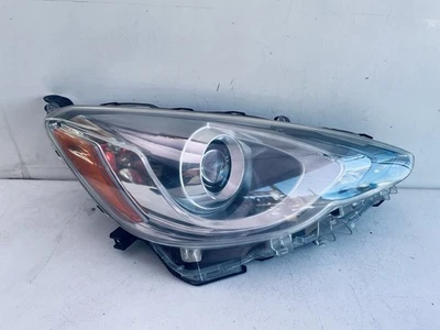 2015-2017 TOYOTA PRIUS C RIGHT PASSENGER SIDE HEADLIGHT LED OEM - Image 1 of 4